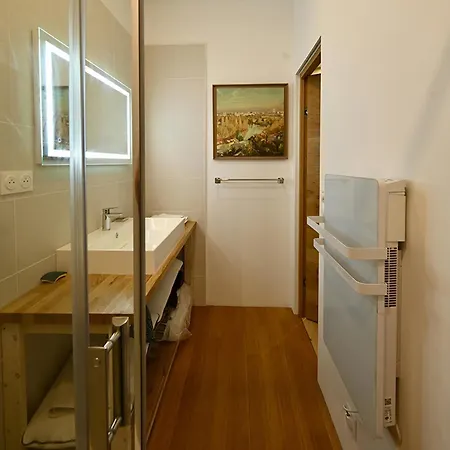 Apartment Dans Maison D'artiste *